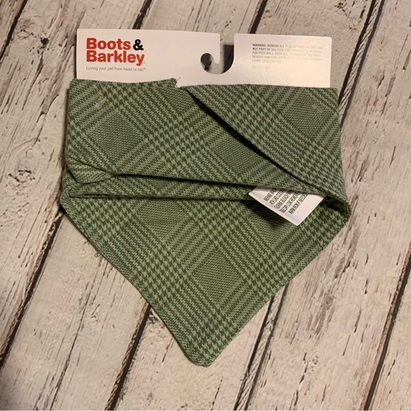 NWT pet bandana in olive green tweed one size fits most - Picture 2 of 4
